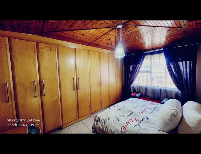5 BEDROOM HOUSE FOR SALE IN MOUNTAIN RISE